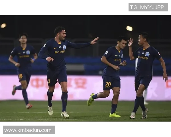 广州富力与深圳佳的精彩对决展现足球魅力与城市荣誉的较量